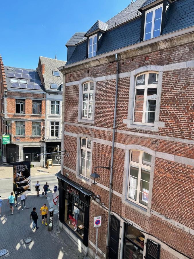 Le 25, Duplex Elegant Au Coeur Du Pietonnier Historique Apartamento Namur Exterior foto